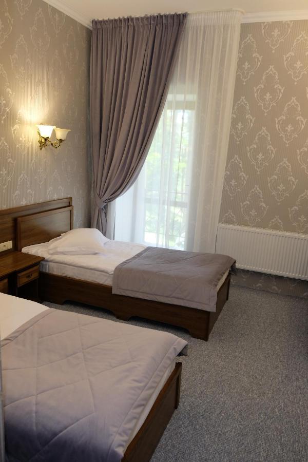 Лісовий Готель Гайки Jîtomîr Exterior foto